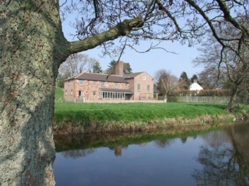 Carleton Mill Holiday home